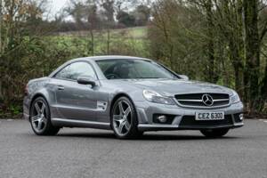 Image 8/41 de Mercedes-Benz SL 63 AMG (2008)