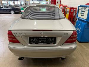 Bild 16/20 von Mercedes-Benz CL 500 (2002)