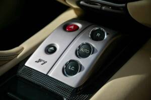 Image 21/44 of Ferrari 599 GTB Fiorano (2008)