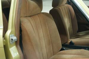Image 33/50 de Mercedes-Benz 280 SE (1975)