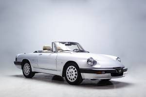 Imagen 5/36 de Alfa Romeo 2.0 Spider (1990)