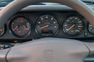 Bild 25/34 von Porsche 911 Carrera (1997)