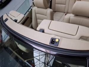 Image 21/42 of Mercedes-Benz 300 CE-24 (1993)