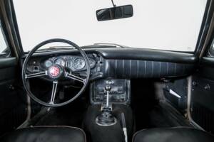 Bild 7/50 von MG MGB GT (1968)