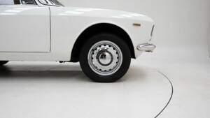 Imagen 10/15 de Alfa Romeo Giulia 1600 Sprint GT Veloce (1966)