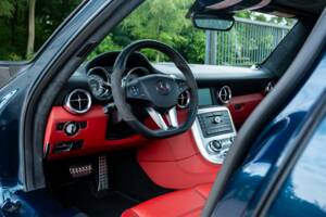 Afbeelding 14/38 van Mercedes-Benz SLS AMG (2010)
