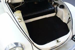 Bild 17/19 von Volkswagen Coccinelle 1303 (1979)