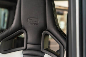 Immagine 12/30 di Land Rover Defender 90 Works V8 (2012)