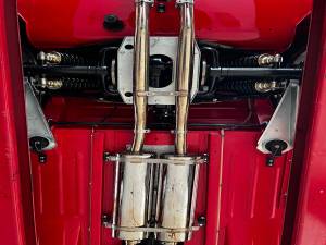 Image 33/33 of Jaguar E-Type 3.8 (1964)