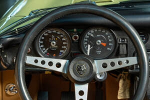 Image 26/28 of Jaguar E-Type V12 (1974)
