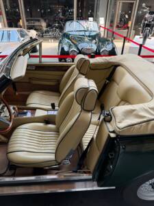 Bild 18/25 von Aston Martin V8 Volante (1986)