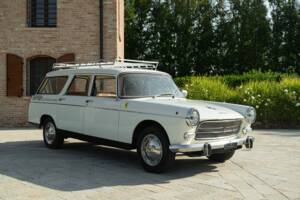 Immagine 2/50 di Peugeot 404 Familiale (1965)