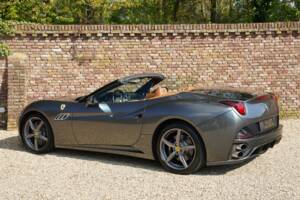 Bild 13/50 von Ferrari California (2010)