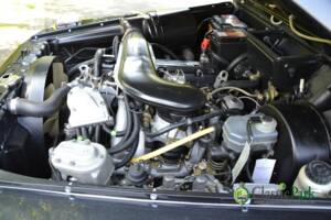 Immagine 49/49 di Mercedes-Benz 230 GE (lang) (1991)