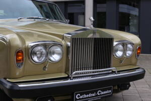 Image 4/37 de Rolls-Royce Silver Shadow II (1978)