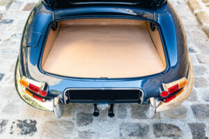 Image 13/15 de Jaguar E-Type 3.8 Flat Floor (1962)