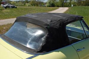 Image 15/24 of Alfa Romeo 1600 Spider (1976)
