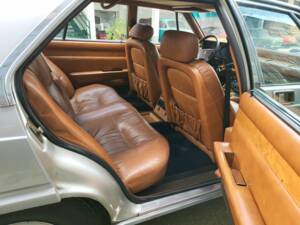 Image 33/47 de Maserati Quattroporte 4200 (1981)