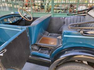 Image 18/26 of Willys-Overland 96A (1928)
