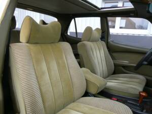 Immagine 14/21 di Mercedes-Benz 350 SE (1977)