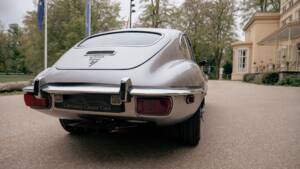 Bild 31/81 von Jaguar E-Type V12 (2+2) (1971)