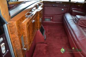 Bild 37/50 von Rolls-Royce Phantom V James Young (1964)