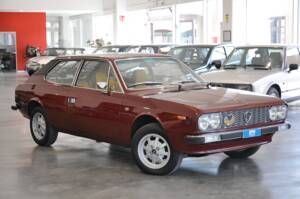 Image 3/37 of Lancia Beta HPE 1600 (1975)