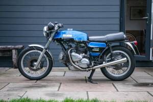 Immagine 2/27 di Ducati 750 GT (1975)