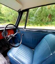 Image 19/93 of Triumph Herald 1200 (1964)