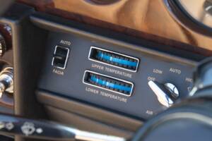 Immagine 29/46 di Rolls-Royce Corniche I (1981)