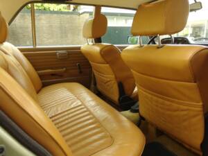 Image 72/95 de BMW 2500 (1977)