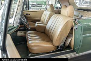 Bild 11/15 von Mercedes-Benz 280 SE 3,5 (1971)