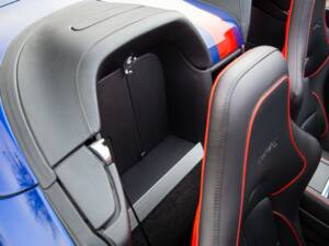 Bild 65/85 von Aston Martin V12 Vantage AMR Roadster (2018)