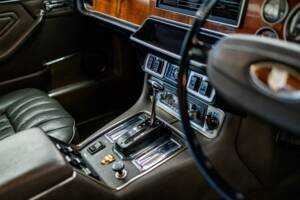Image 44/50 de Jaguar XJ 6 C 4.2 (1975)