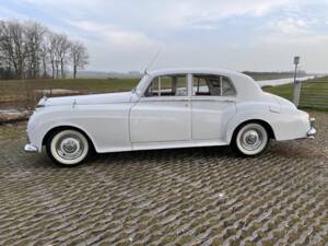 Image 5/8 of Rolls-Royce Silver Cloud I (1956)