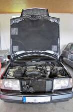 Image 98/171 of Mercedes-Benz E 220 (1994)