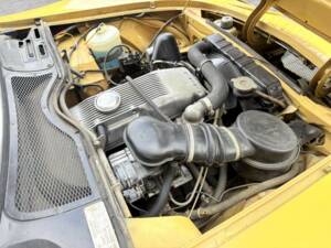 Image 28/47 of Opel GT 1900 (1973)