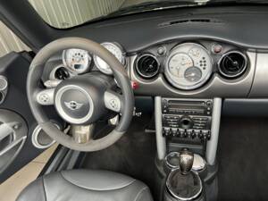 Image 35/40 de Mini Cooper S JCW (2005)