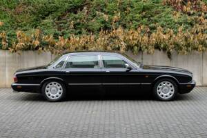 Image 5/60 de Daimler Super V8 (2000)