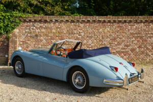 Image 9/50 de Jaguar XK 140 DHC (1957)