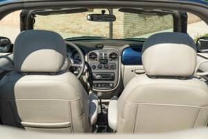 Imagen 32/50 de Chrysler PT Cruiser Cabrio Limited 2.4 (2005)