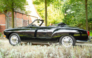 Image 8/65 de Volkswagen Karmann Ghia 1600 (1971)
