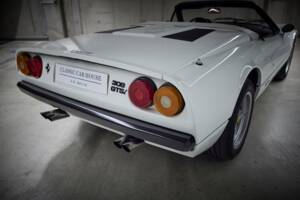 Bild 38/86 von Ferrari 308 GTSi (1982)