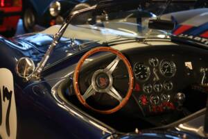 Image 29/57 of AC Cobra 427 (1965)