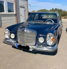Image 2/16 of Mercedes-Benz 300 SEL (1968)