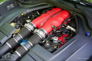 Image 25/85 of Ferrari California (2010)