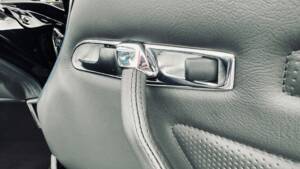 Immagine 41/58 di Mercedes-Benz 560 SL (1989)