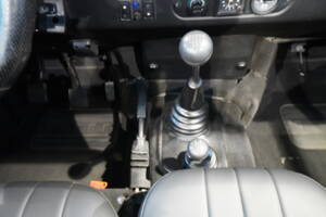Bild 26/29 von Land Rover 90 (1988)