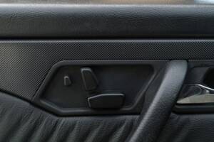 Image 31/50 of Mercedes-Benz C 36 AMG (1995)