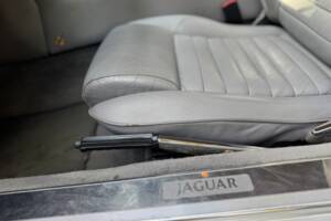 Image 28/47 of Jaguar XJ-S 3.6 (1988)